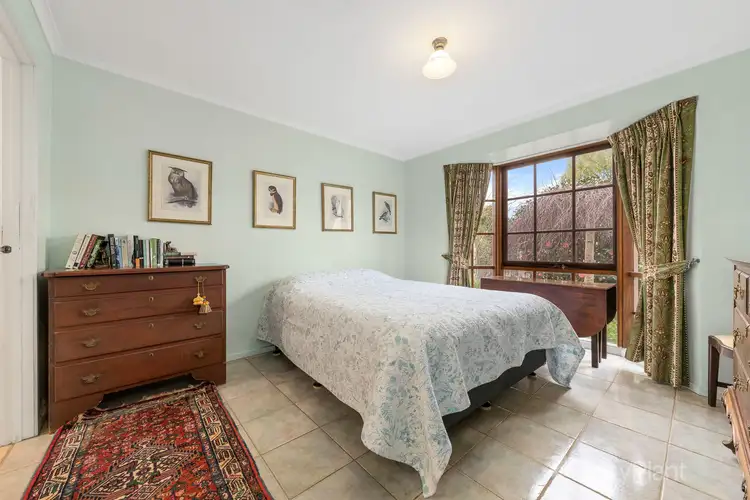 Seventh view of Homely house listing, 1 Tyntynder Close, Berwick VIC 3806