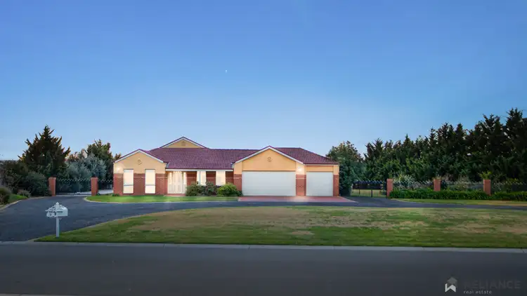 9 Old Park Drive, Melton VIC 3337