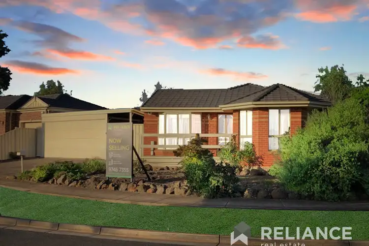 19 Darlingsford Boulevard, Melton VIC 3337