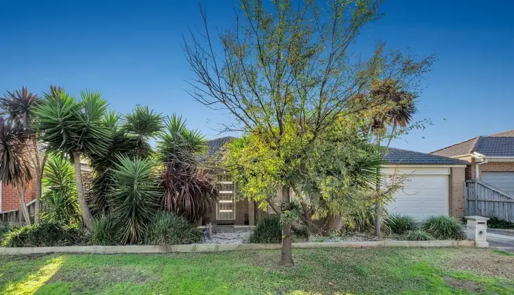 17 East Cornhill Drive