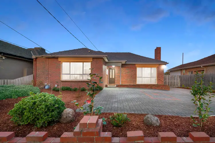 24 Long Street, Mentone VIC 3194