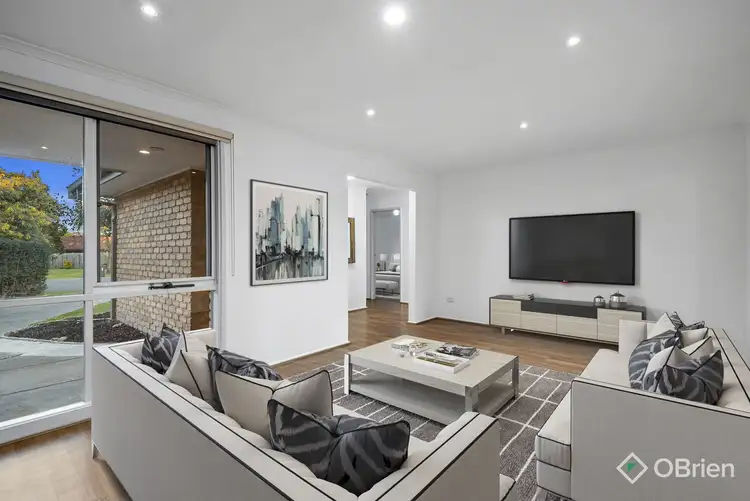 Second view of Homely house listing, 7 Montrose Court, Endeavour Hills VIC 3802