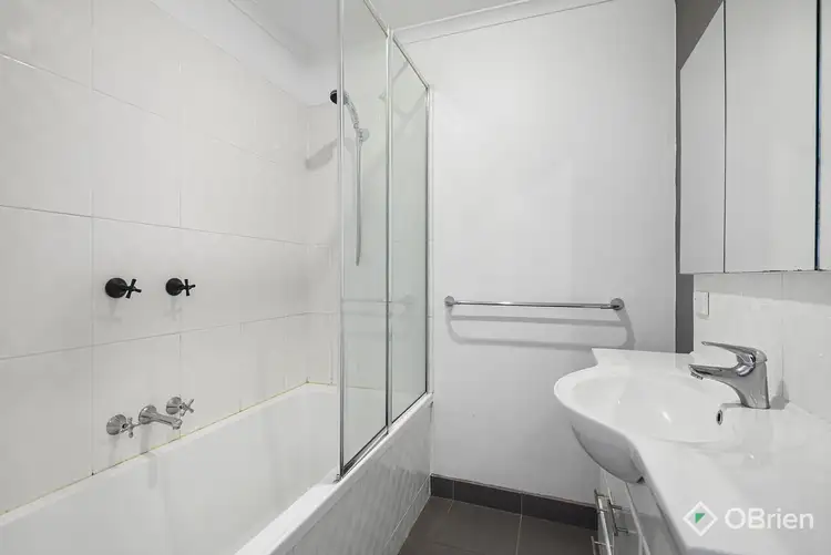 Fifth view of Homely house listing, 7 Montrose Court, Endeavour Hills VIC 3802