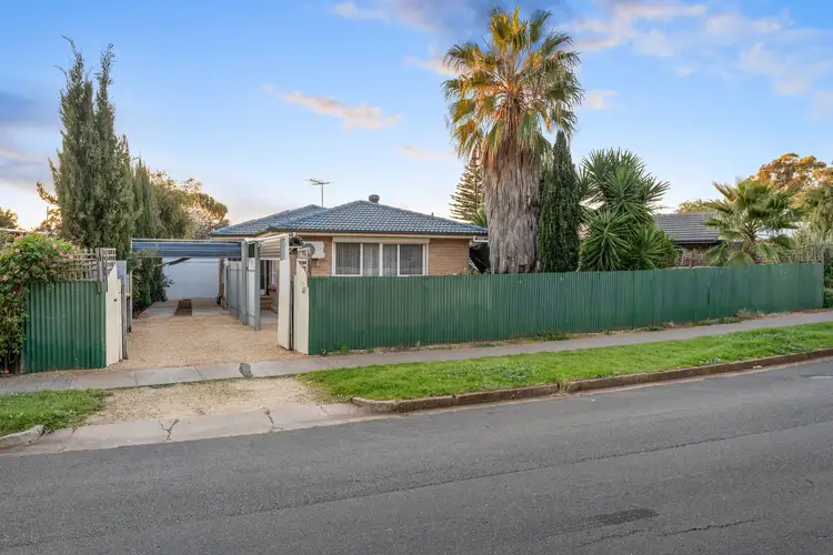 15 Gayland Road, Elizabeth Downs SA 5113