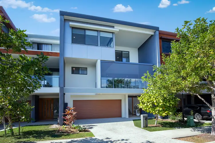 47 Park Cove Boulevard, Hope Island QLD 4212