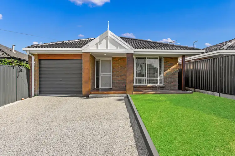 1/9 Gloucester Court, Sydenham VIC 3037