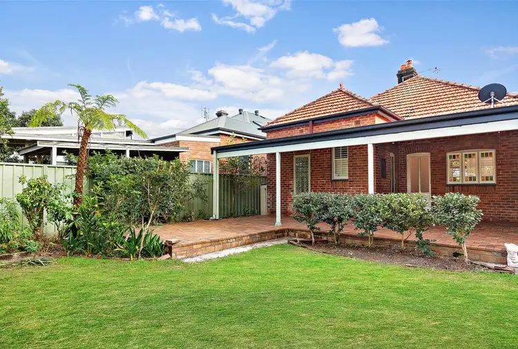 23 Veda Street, Hamilton NSW 2303