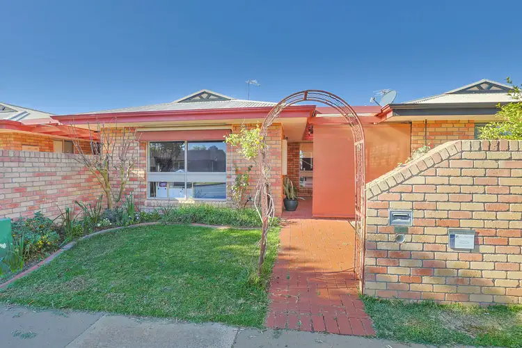 Main view of Homely unit listing, 2a Ontario Avenue, Mildura VIC 3500