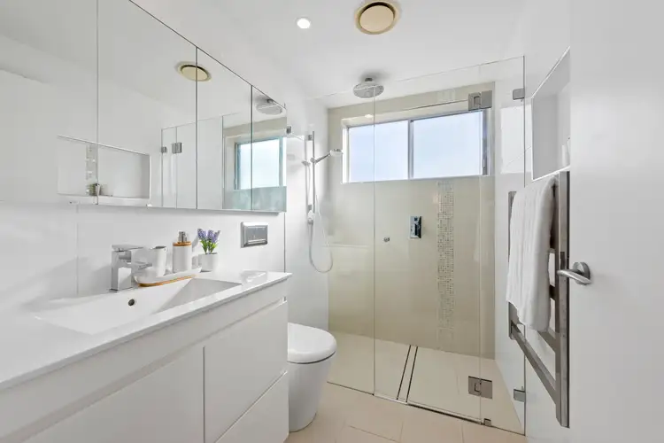 Fifth view of Homely apartment listing, 7/76 Oaks Avenue, Dee Why NSW 2099