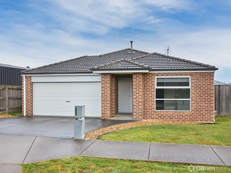 25 Sweetwater Place, Moe VIC 3825