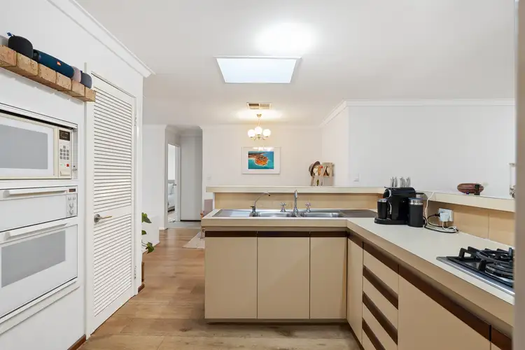 Sixth view of Homely unit listing, 2/3 Bridges Road, Melville WA 6156