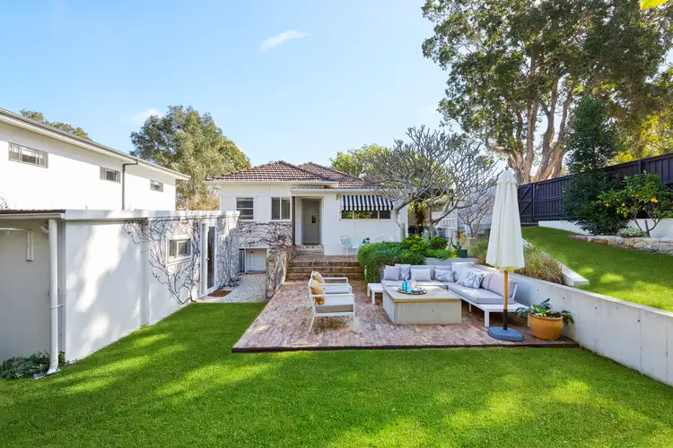 9 Fay Street, North Curl Curl NSW 2099