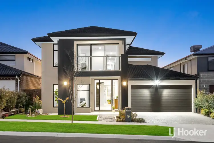6 Dolomite Boulevard, Clyde North VIC 3978