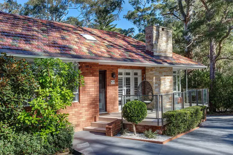 27 Manor Road, Hornsby NSW 2077