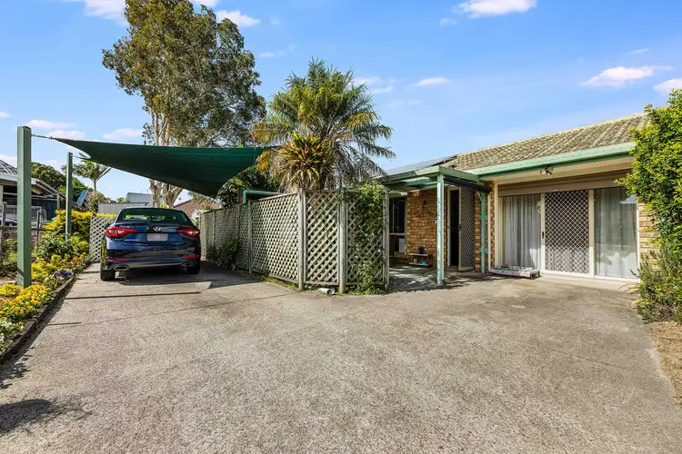 2/12A Bowman Road