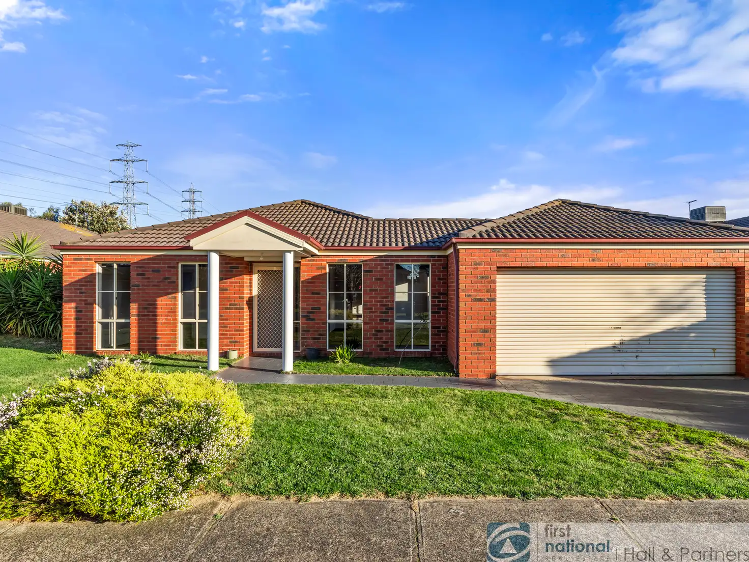 Main view of Homely house listing, 11 Lochgreen View, Cranbourne VIC 3977