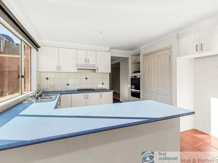 Fifth view of Homely house listing, 11 Lochgreen View, Cranbourne VIC 3977