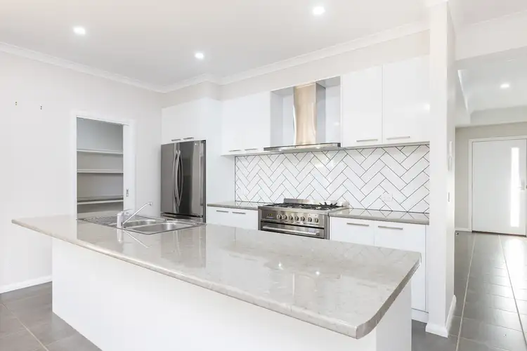 Second view of Homely house listing, 3 Brooklyn Court, Mildura VIC 3500
