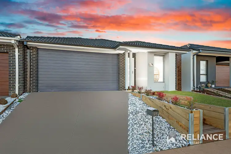 25 Dawley Circuit, Werribee VIC 3030