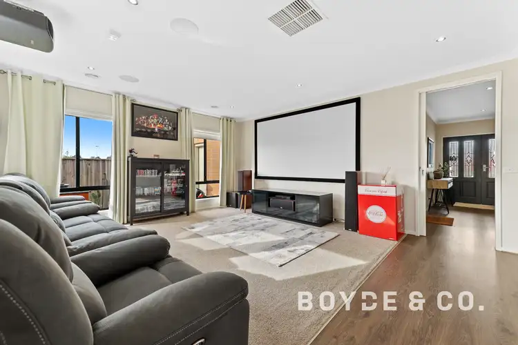 Fifth view of Homely house listing, 15 Cumberland Avenue, Warragul VIC 3820