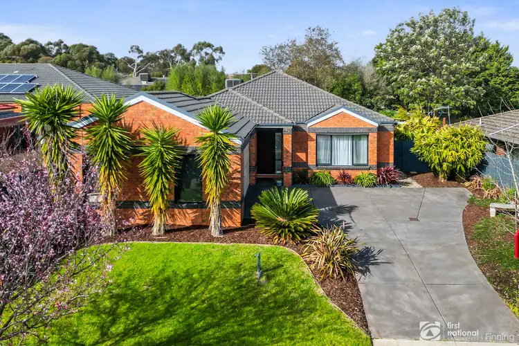 6 Oliver Court, Narre Warren South VIC 3805