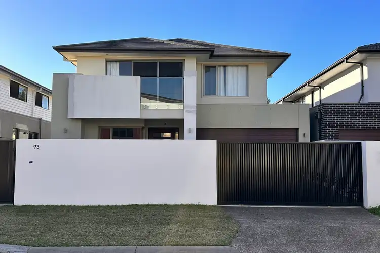 93 River Links Boulevard East, Helensvale QLD 4212