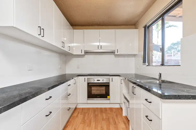 Sixth view of Homely unit listing, 7/94 Wendouree Road, Wilson WA 6107