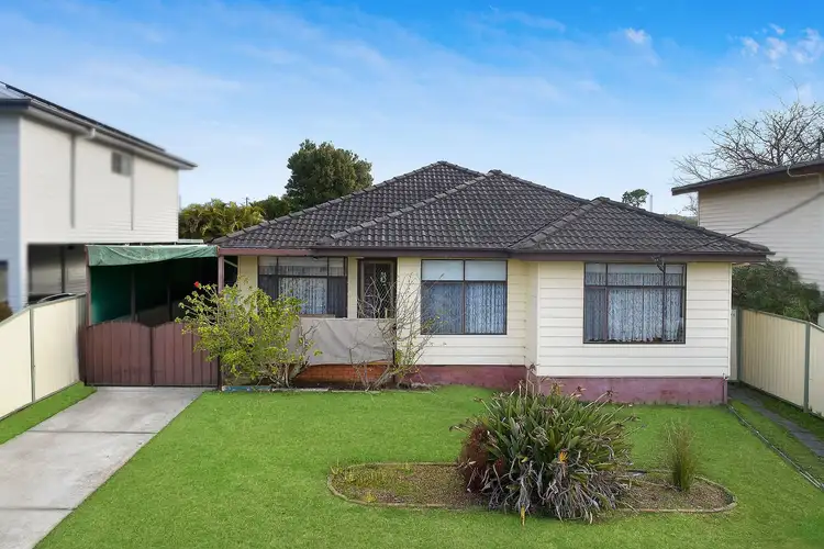 Second view of Homely house listing, 82 Robertson Road, Killarney Vale NSW 2261