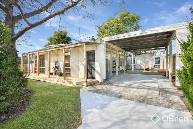 16 Brentwood Crescent, Frankston VIC 3199