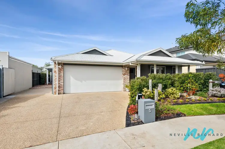 5 Miranda Crescent, St Leonards VIC 3223