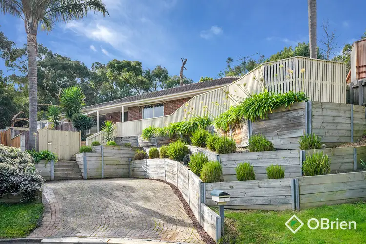 8 Nurla Court, Frankston VIC 3199