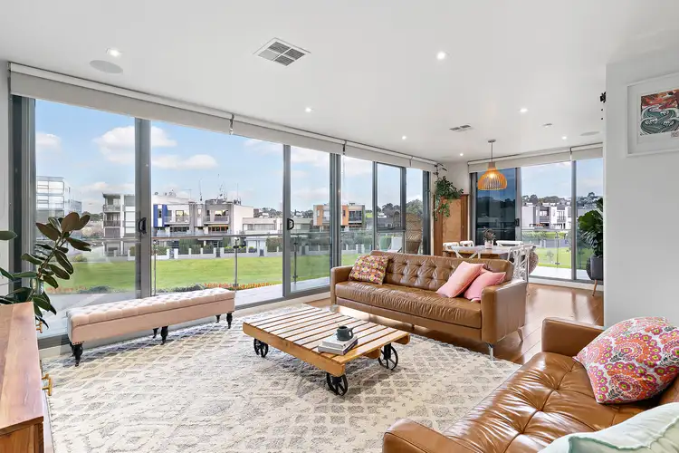 105/20 Pier Lane