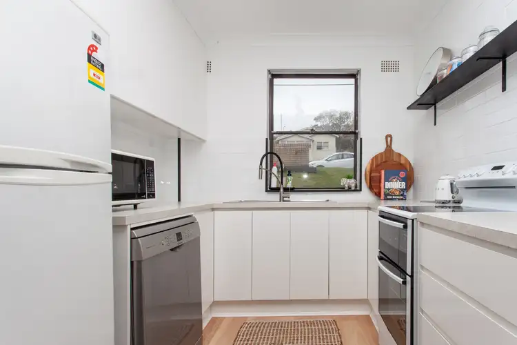 Third view of Homely apartment listing, 1/42 Rowland Avenue, Wollongong NSW 2500