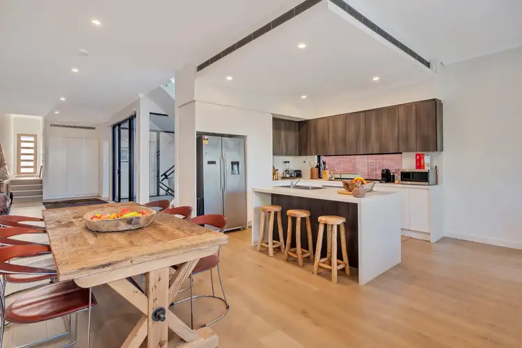 33A Howell Avenue