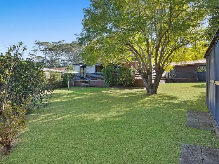 98 Maloneys Drive, Maloneys Beach NSW 2536