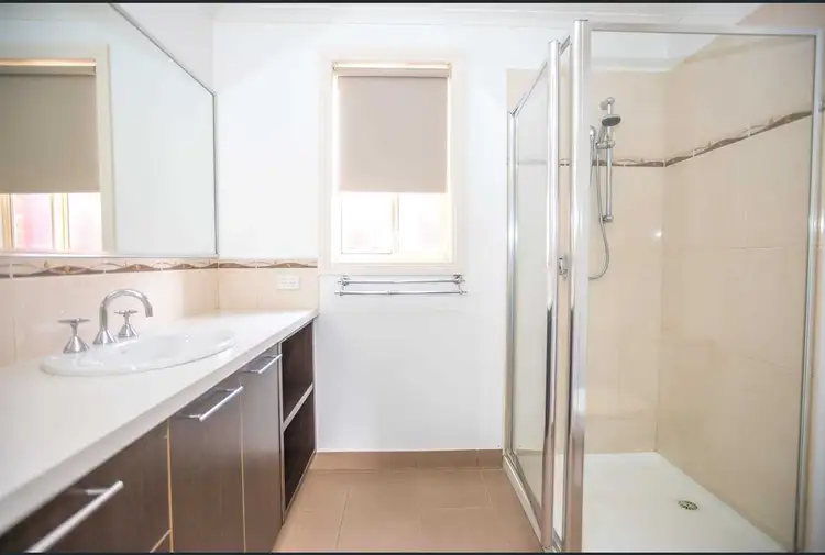 Fifth view of Homely unit listing, 2/7 Lindsay Place, Bacchus Marsh VIC 3340