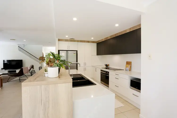 135 Easthill Drive, Robina QLD 4226