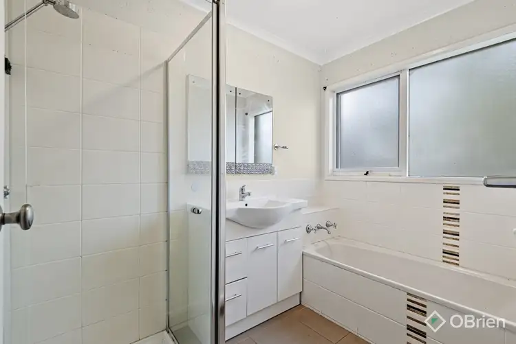 Fifth view of Homely house listing, 3 Chester Court, Endeavour Hills VIC 3802