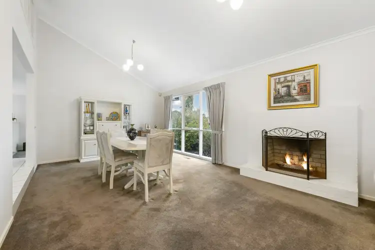 Fifth view of Homely house listing, 10 Mahon Court, Taylors Lakes VIC 3038
