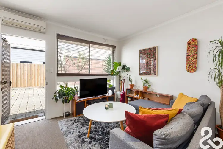 Third view of Homely unit listing, 2/137 Hutton Street, Thornbury VIC 3071
