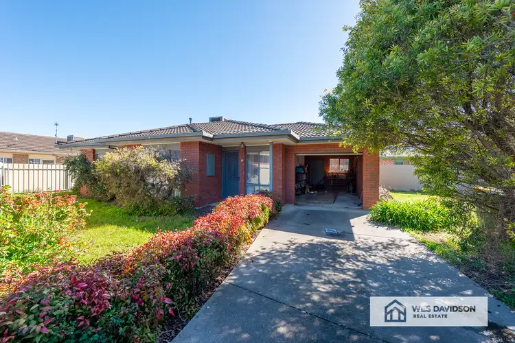 2/17 Selkirk Drive, Horsham VIC 3400