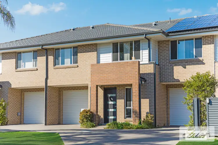 2/13 Algie Crescent, Kingswood NSW 2747