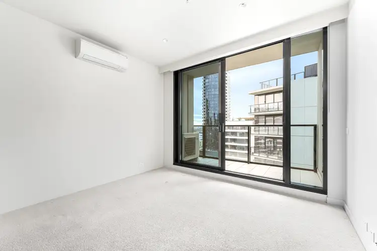 1702/8 Daly Street