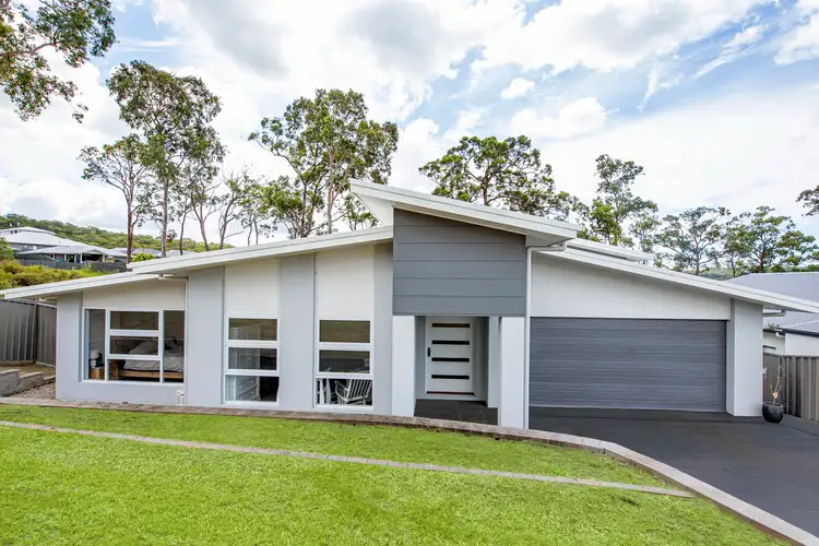 1 Standing Avenue, Cameron Park NSW 2285