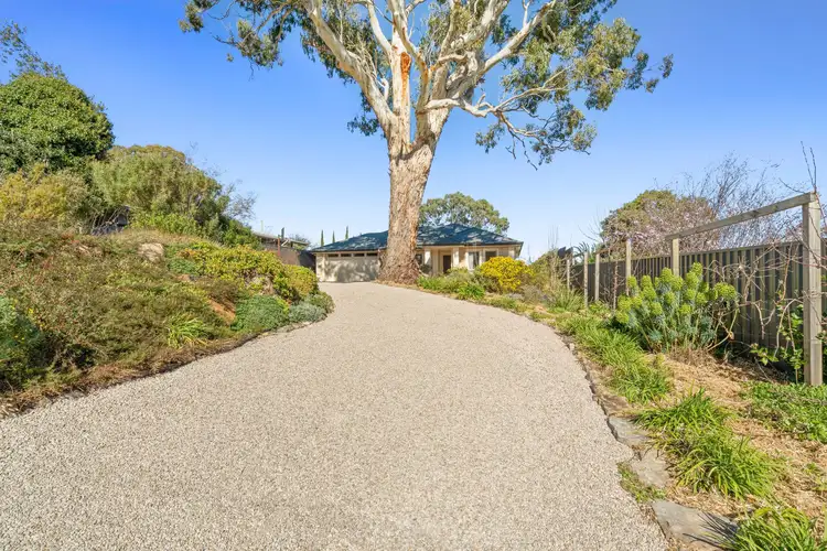 8 Jaensch Road, Hahndorf SA 5245