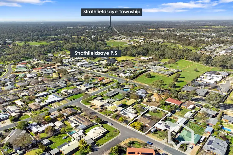 Fifth view of Homely house listing, 7 Sunset Drive, Strathfieldsaye VIC 3551