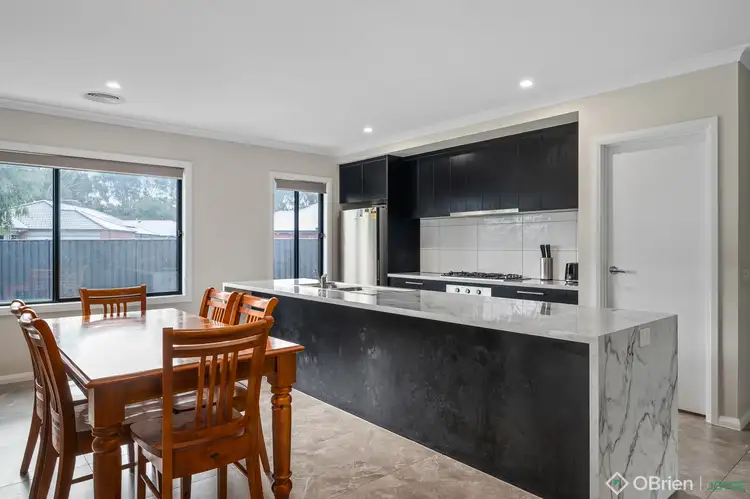 Third view of Homely house listing, 8 Mccardel Court, Wangaratta VIC 3677