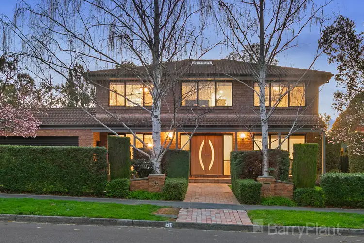 70 Lakewood Drive, Knoxfield VIC 3180