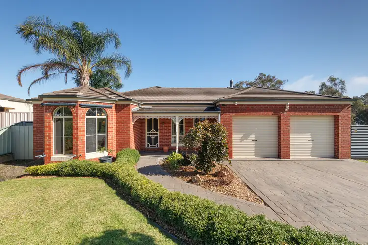 9 Fisher Drive, Tallangatta VIC 3700