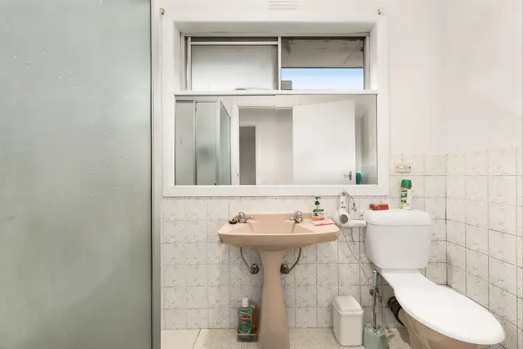 Fifth view of Homely unit listing, 4/10 Nimmo Street, Essendon VIC 3040